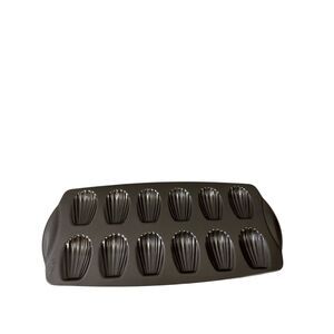 Wilton cake pan‎ shell shaped
